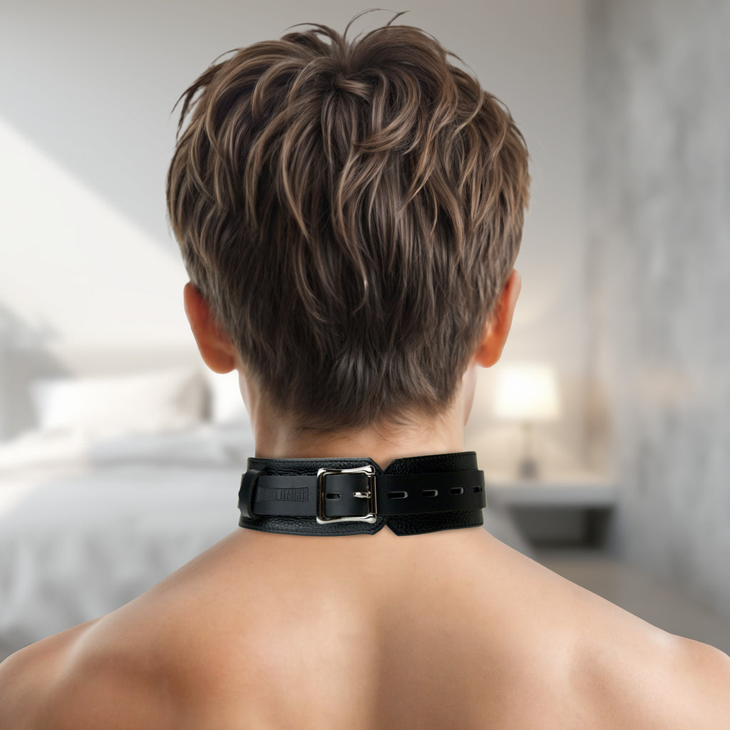 Strict Leather Deluxe Locking Collar